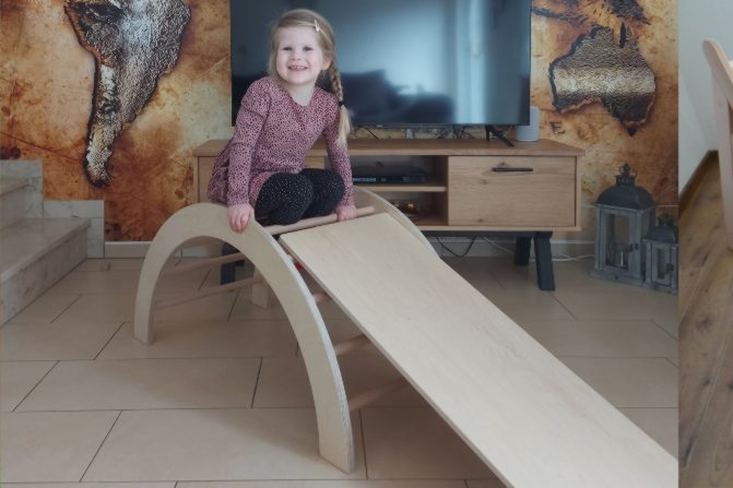 Kletterbogen mit Rutsche